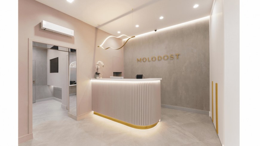 Встроенный свет в клинике Molodost